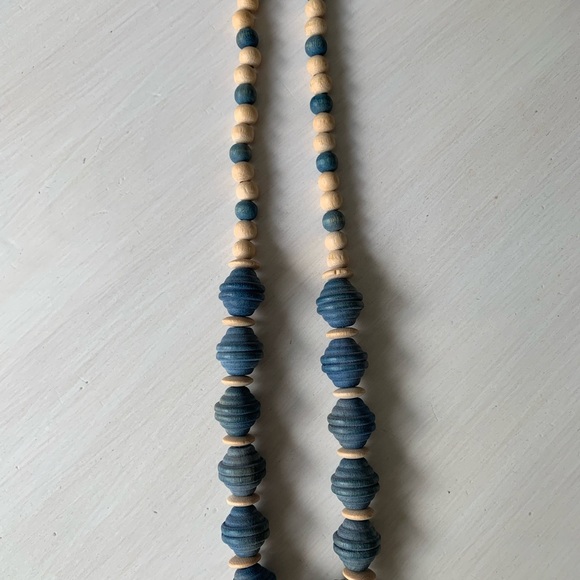 70s Wood Bead Necklace - Picture 2 of 4